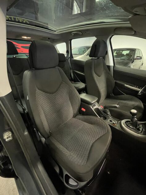 PEUGEOT 308 SW 2.0 HDi 136 Premium