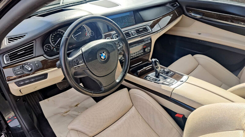 B.M.W. Série 7 ActiveHybrid BVA V8 449cv