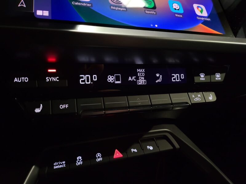 AUDI A3 35 TFSI /150 cv / s-LINE /TOIT PANO/CARPLAY