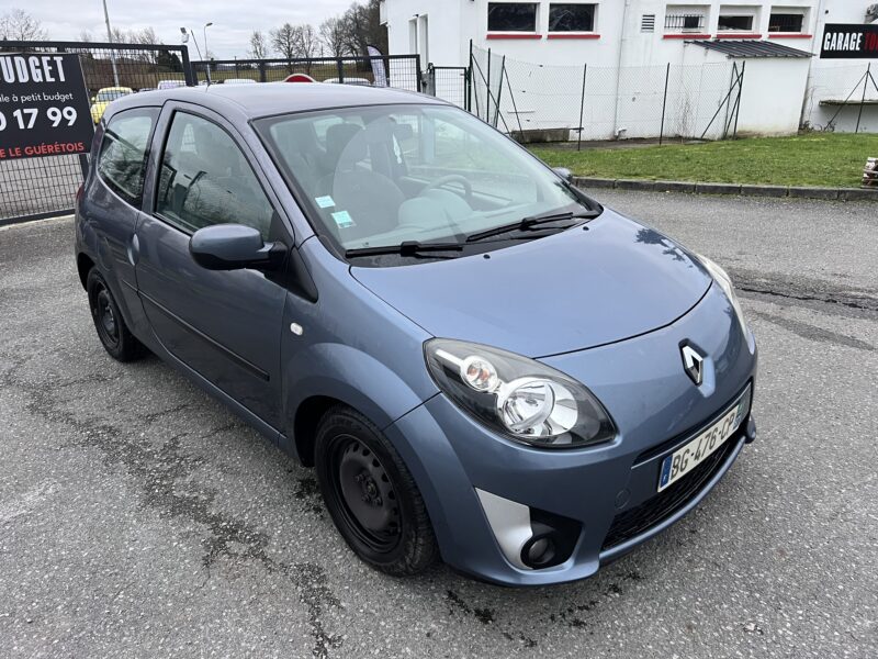 RENAULT TWINGO II 2011