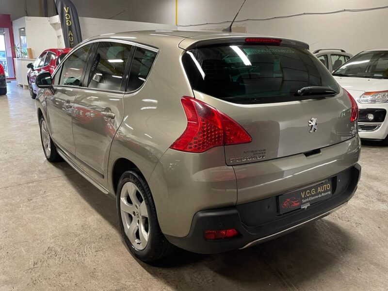 PEUGEOT 3008 1.6 HDi 115 Style