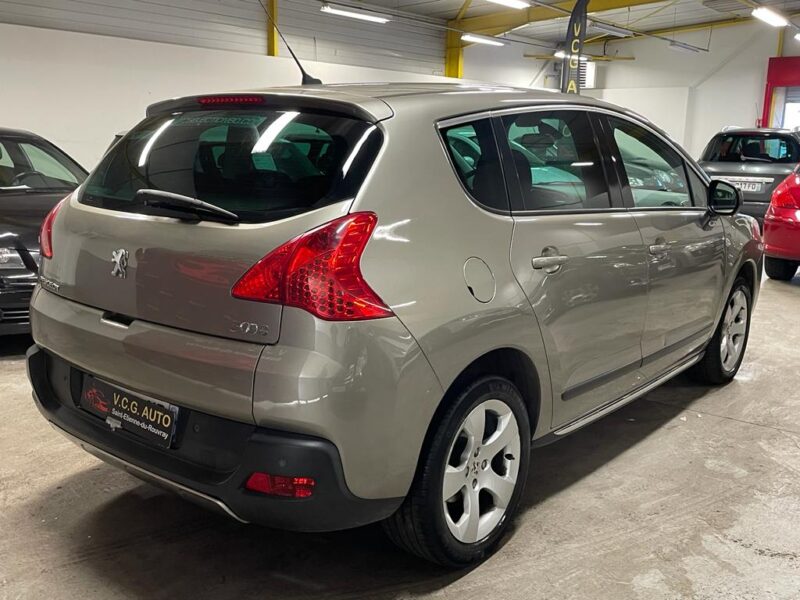 PEUGEOT 3008 1.6 HDi 115 Style