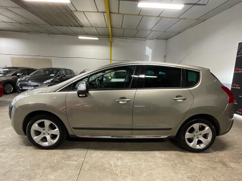 PEUGEOT 3008 1.6 HDi 115 Style