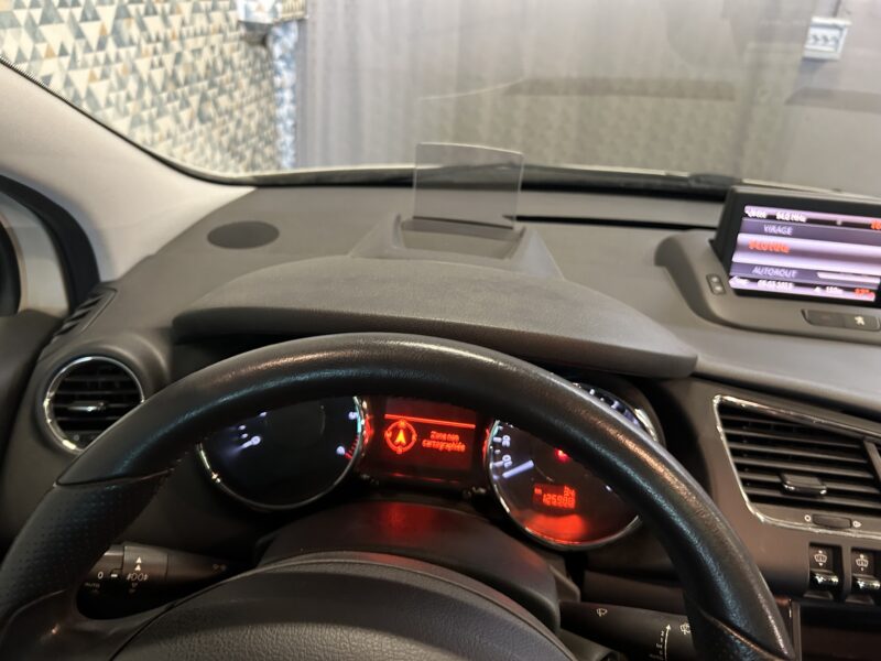 PEUGEOT 3008 HDI 112 CV 