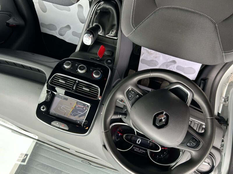 RENAULT CLIO IV DCI 75 CV BUSSINESS