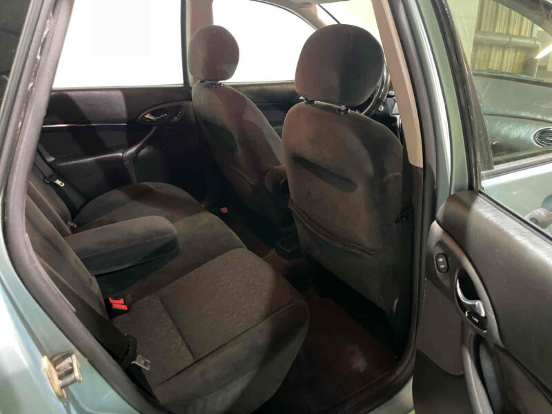 FORD FOCUS I Clipper 2001 2.0 131cv