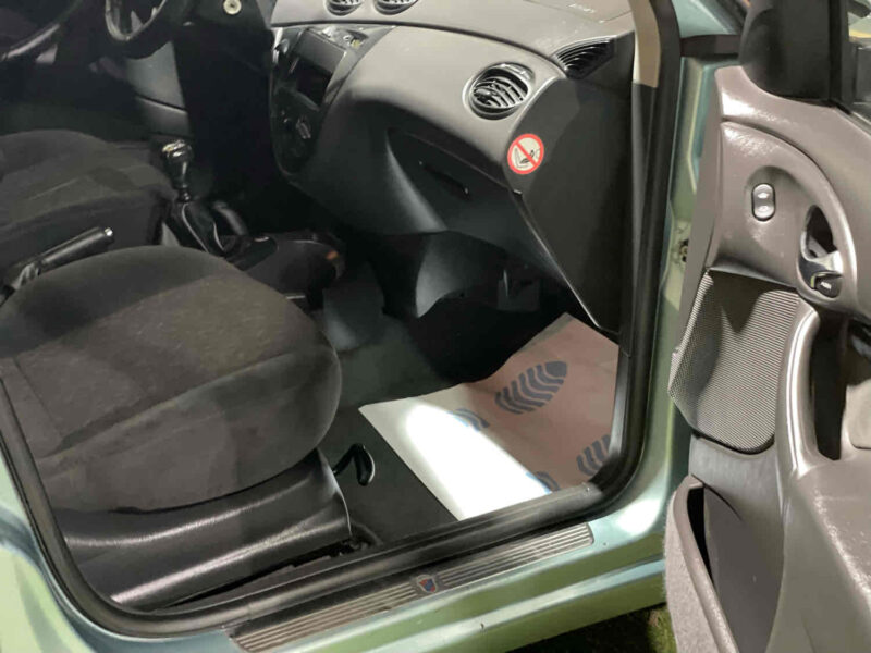 FORD FOCUS I Clipper 2001 2.0 131cv