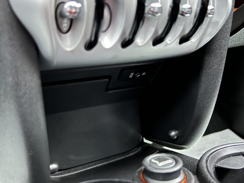 MINI MINI COOPER II R56 1.6 120 Cv BOITE AUTOMATIQUE / TOIT OUVRANT GPS 70 800 Kms - Garantie1an