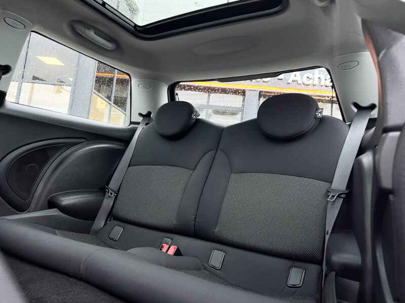 MINI MINI COOPER II R56 1.6 120 Cv BOITE AUTOMATIQUE / TOIT OUVRANT GPS 70 800 Kms - Garantie1an