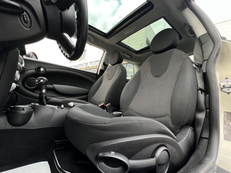 MINI MINI COOPER II R56 1.6 120 Cv BOITE AUTOMATIQUE / TOIT OUVRANT GPS 70 800 Kms - Garantie1an