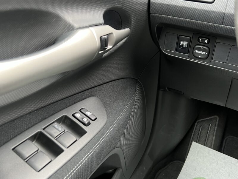 TOYOTA AURIS 1.4 D-4D 90 CV 1ERE MAIN / 34 400 Kms GPS 5 PORTES ORIGINE FRANCE - Garantie1an 