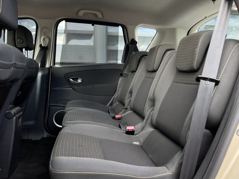 RENAULT SCENIC III 1.5 DCI 110 Cv 1ERE MAIN / 69 300 Kms BOITE AUTOMATIQUE GPS BLUETOOTH Garantie1an