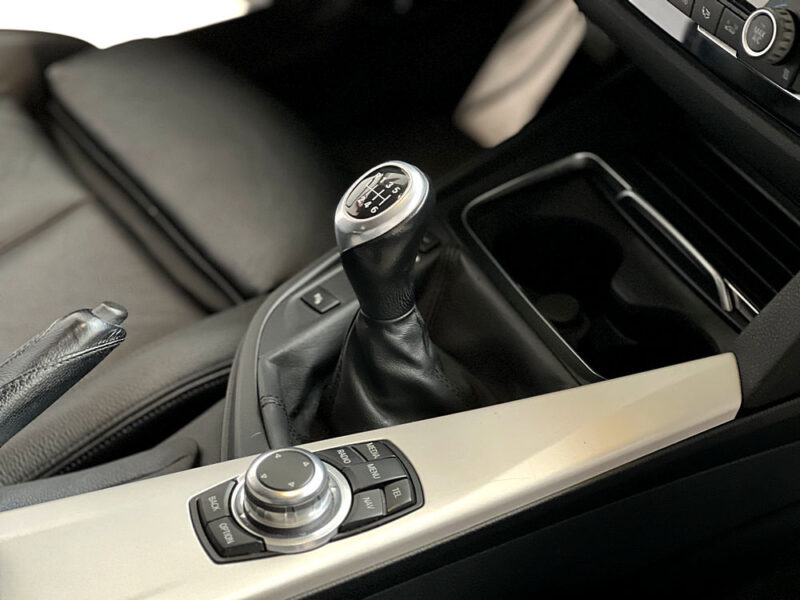 BMW SERIE 3320d xDrive Advantage 190 CH 1ER M