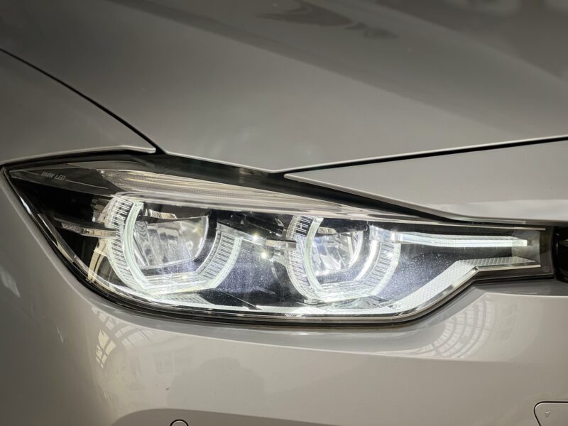 BMW SERIE 3320d xDrive Advantage 190 CH 1ER M