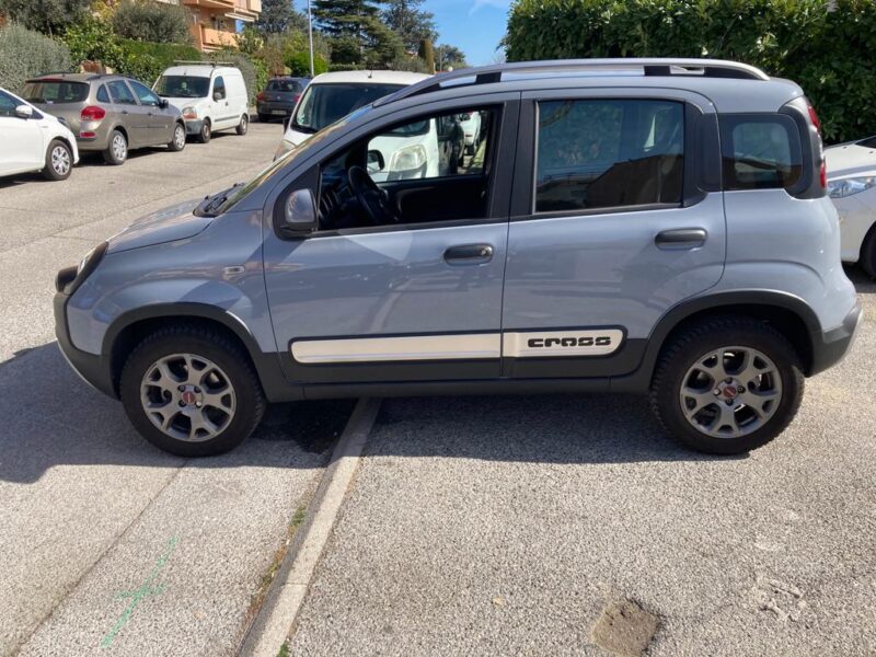 Fiat panda cross 4x4 0.9 twinair turbo 90 ch s/s 2017