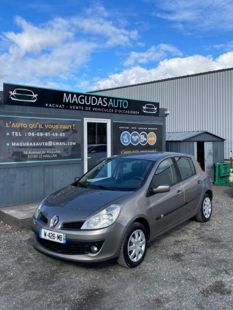 RENAULT CLIO III 1.5 dci 