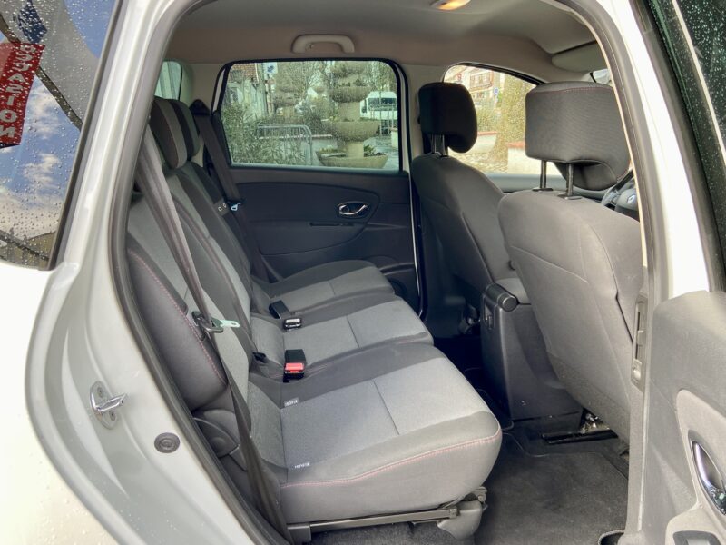 RENAULT SCÉNIC III 2013