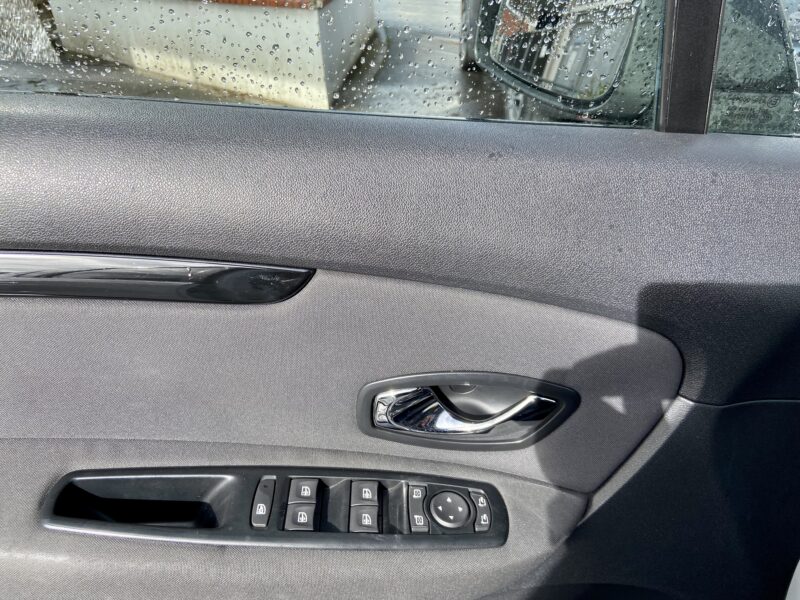 RENAULT SCÉNIC III 2013