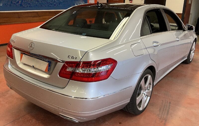 MERCEDES CLASSE E IV 300 CDI 3.0 V6 231 Cv 59 300 Kms ORIGINE FRANCE TOIT OUVRANT BVA7 - Garantie1an