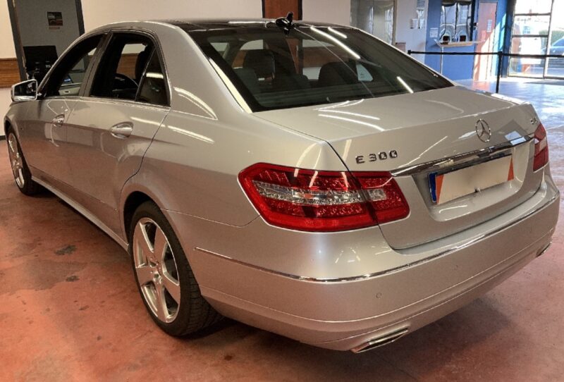 MERCEDES CLASSE E IV 300 CDI 3.0 V6 231 Cv 59 300 Kms ORIGINE FRANCE TOIT OUVRANT BVA7 - Garantie1an