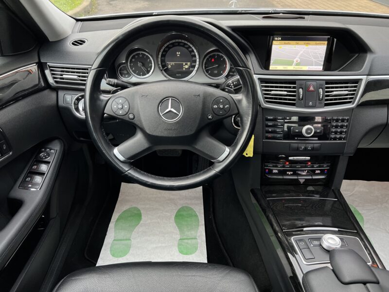MERCEDES CLASSE E IV 300 CDI 3.0 V6 231 Cv 59 300 Kms ORIGINE FRANCE TOIT OUVRANT BVA7 - Garantie1an