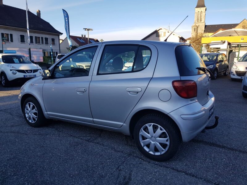 TOYOTA YARIS 1.0 VVT-i 65CV