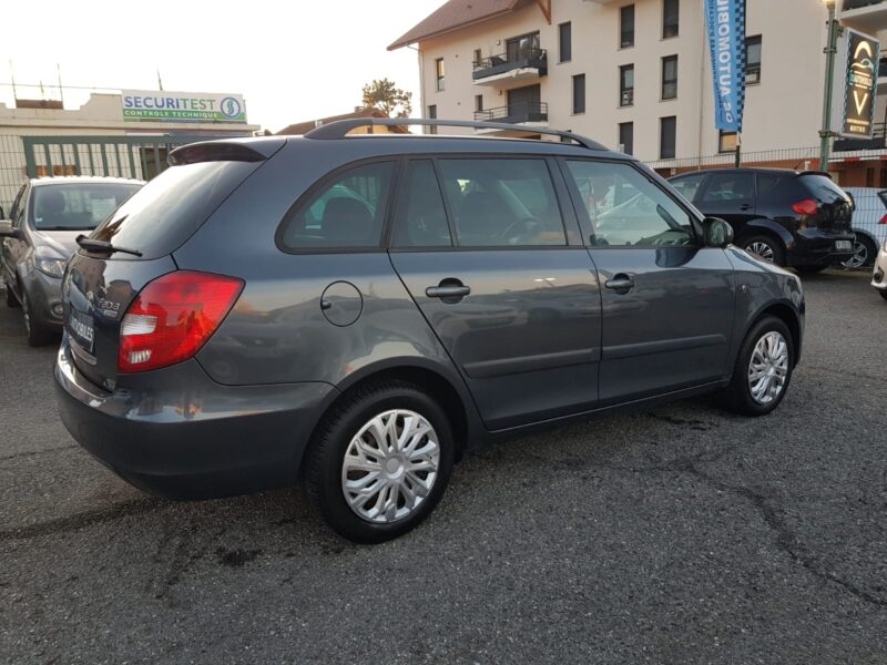 SKODA FABIA II COMBI 1.2i 70CV AMBIENTE