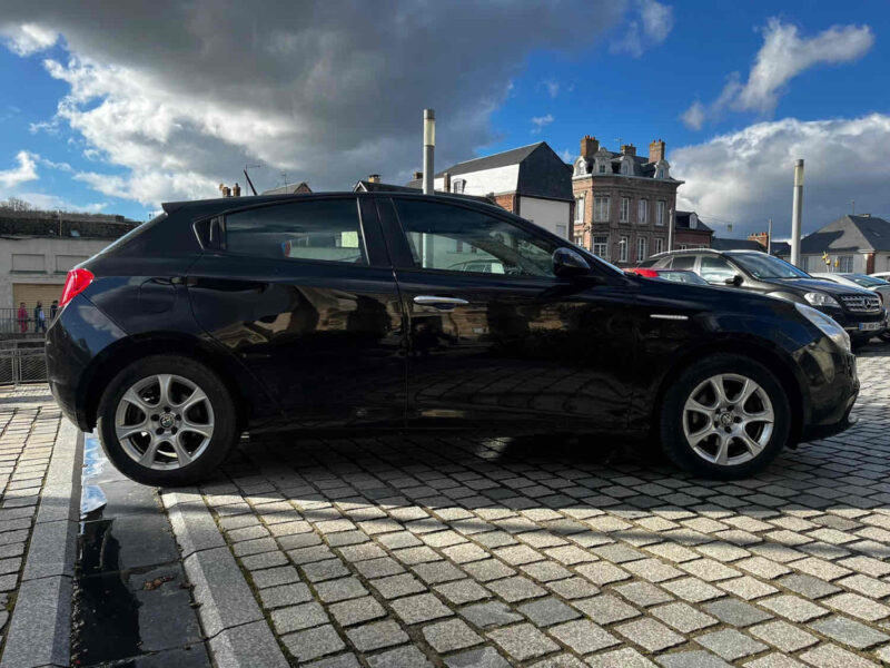 ALFA ROMEO GIULIETTA 2013