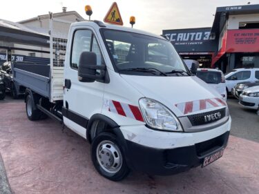 IVECO DAILY V Camionnette 2010