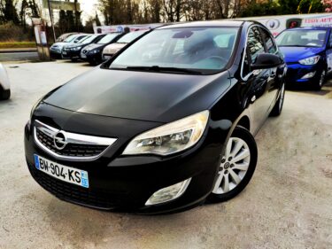 OPEL ASTRA J 2011