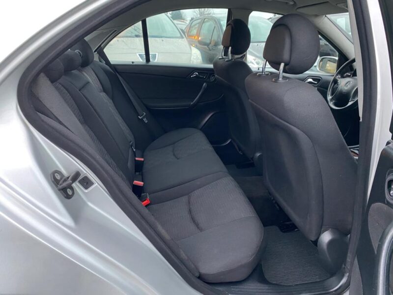 MERCEDES CLASSE C W203 2.2 200 CDI 122Ch