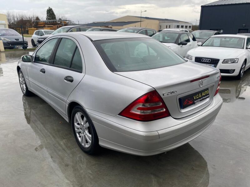 MERCEDES CLASSE C W203 2.2 200 CDI 122Ch