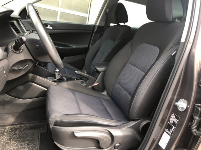 HYUNDAI TUCSON 1.7 CRDI 2 WD 116CH 1ER M