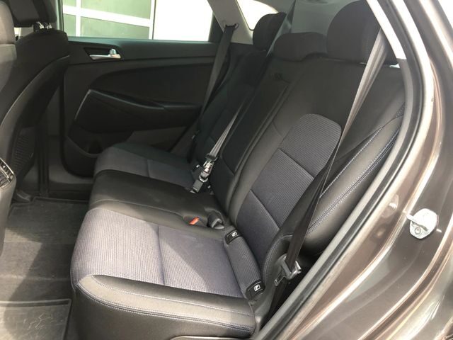 HYUNDAI TUCSON 1.7 CRDI 2 WD 116CH 1ER M