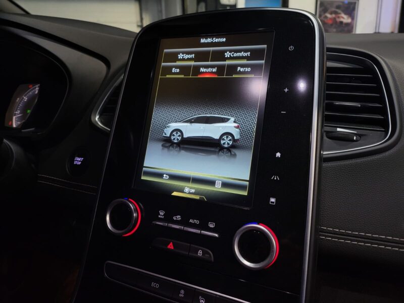 RENAULT SCÉNIC IV 1.2 TCe 130cv BOSE EDITION INTENS