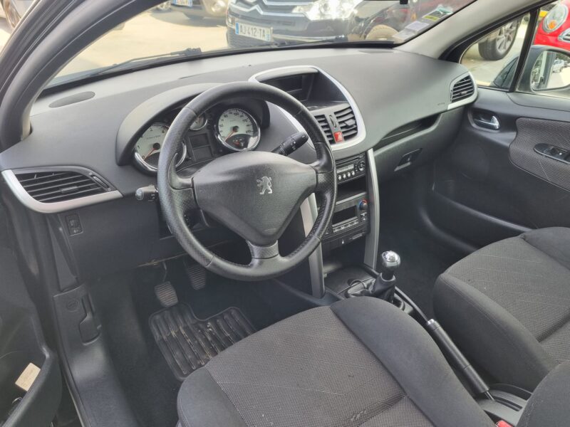 PEUGEOT 2071.6 HDi 110 Sport Pack 