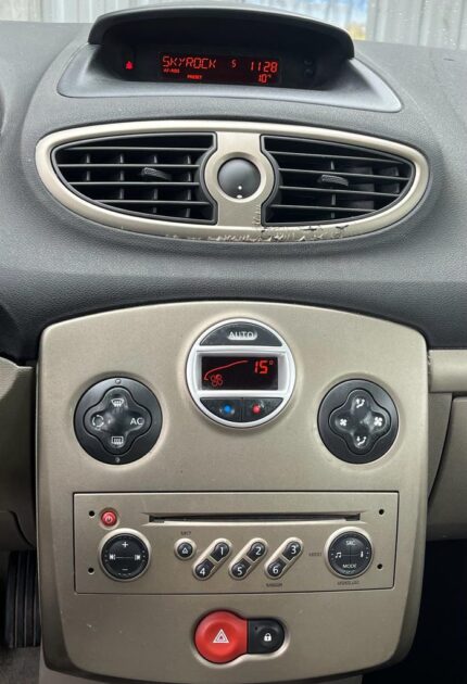 RENAULT CLIO III 1.5 dCI PRIVILEGE 106 cv