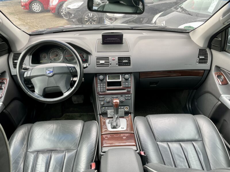 VOLVO XC90 2004