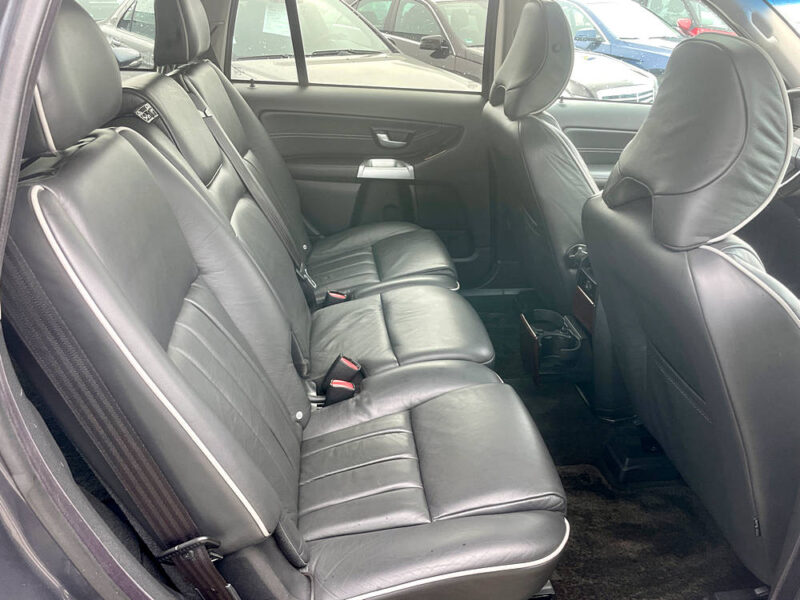 VOLVO XC90 2004