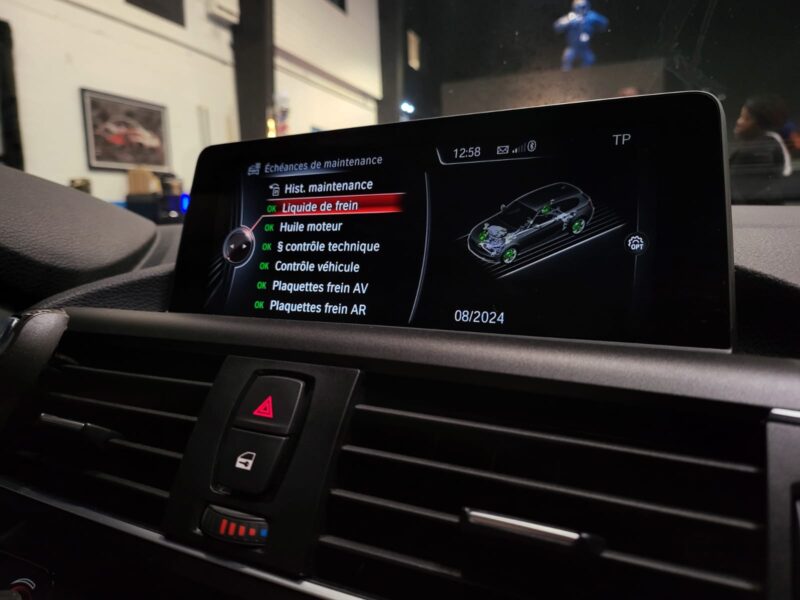 B.M.W. SERIE 1 120i 177cv URBAN CHIC BVA TOIT OUVRANT / 