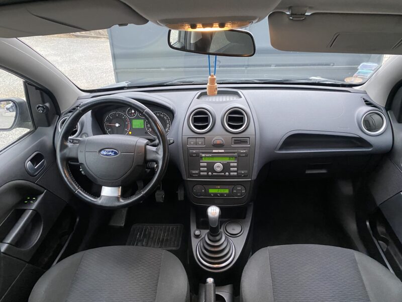 FORD FIESTA V 2006