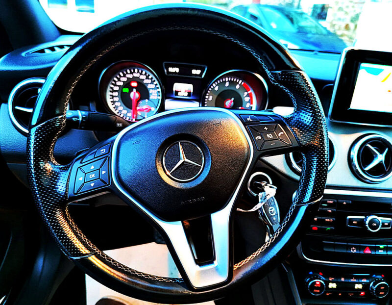 MERCEDES CLASSE CLA 2014