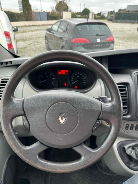 RENAULT TRAFIC II Camionnette 2012