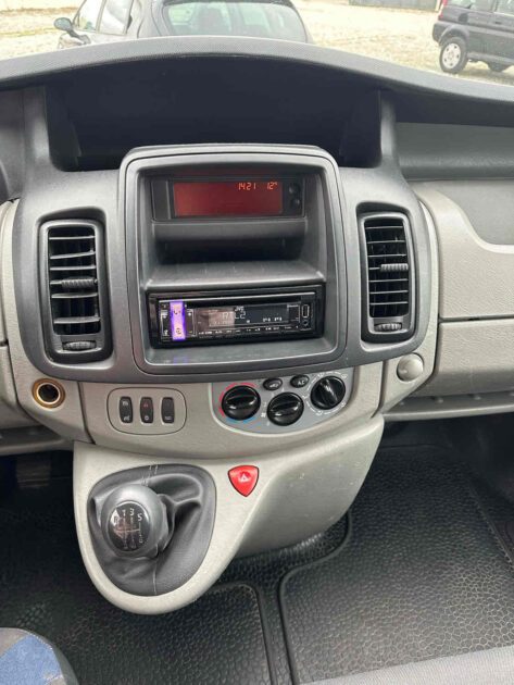 RENAULT TRAFIC II Camionnette 2012
