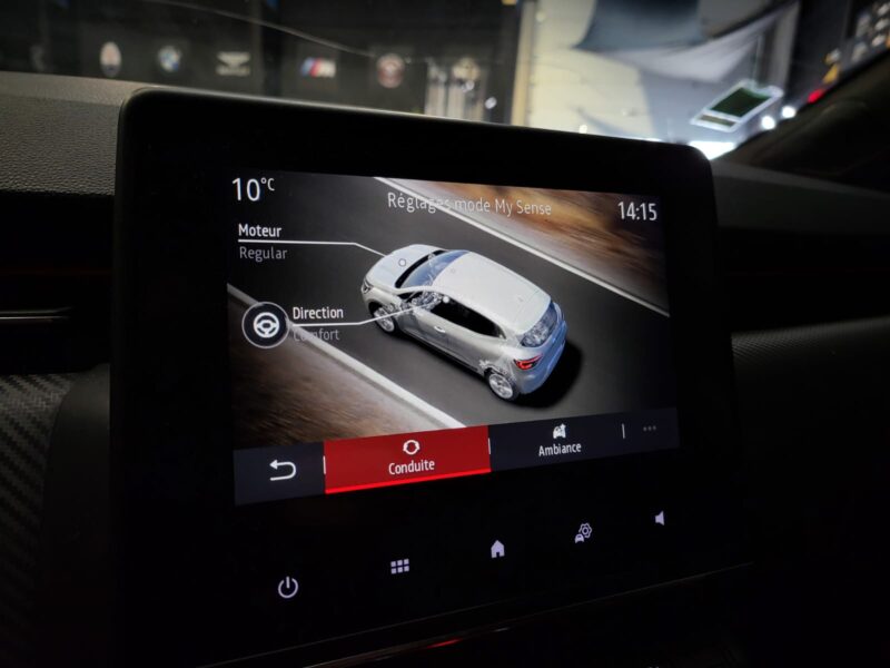     RENAULT CLIO V 1.3 TCe 130 cv RS LINE CAMERA / CARPLAY / BOITE AUTO