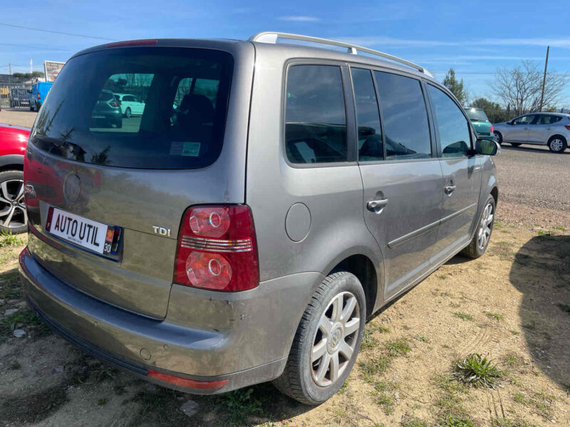 VOLKSWAGEN TOURAN 2007