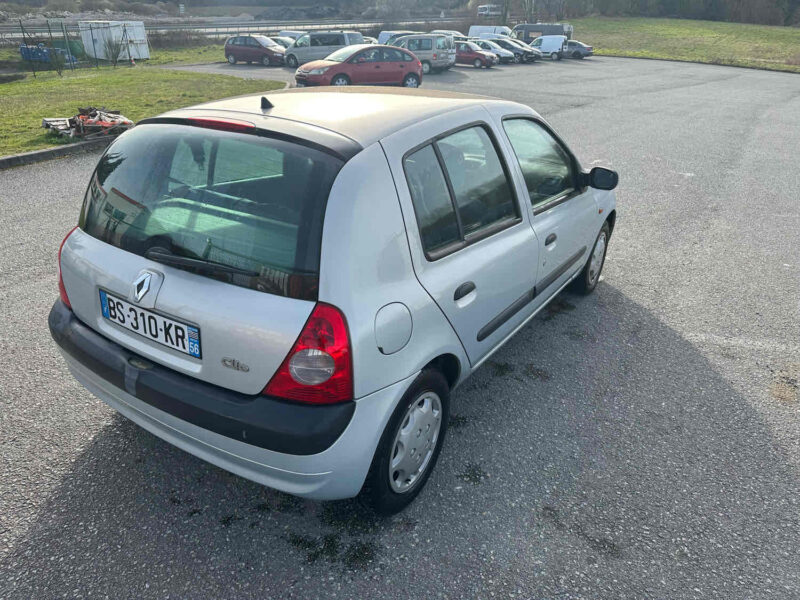 RENAULT CLIO II 2002