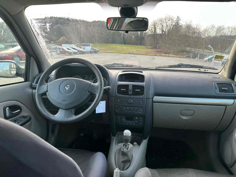 RENAULT CLIO II 2002