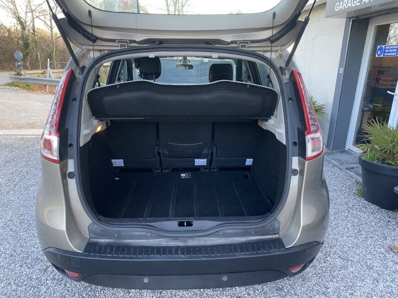 RENAULT SCÉNIC III 2010