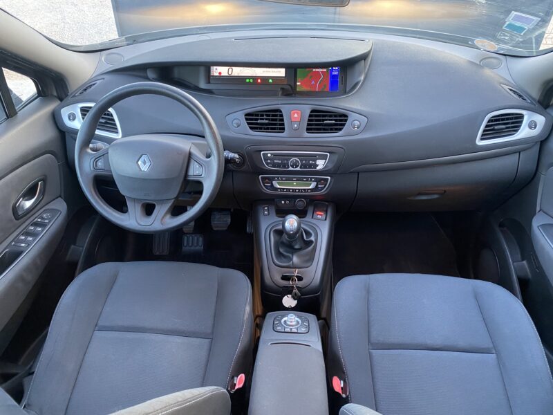 RENAULT SCÉNIC III 2010
